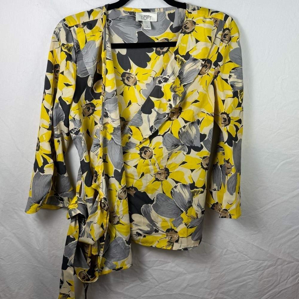 LOFT Yellow and Gray Floral Wrap Blouse Womens Size S